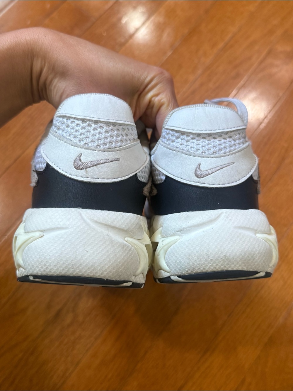 Nike Womens 8.5 Air Zoom Fire White Taupe Sneakers Chunky Shoes Mesh FN3483-100 - Picture 8 of 10